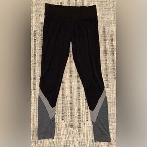 VS Victoria’s Secret Sport Leggings. Black and gray. Size medium